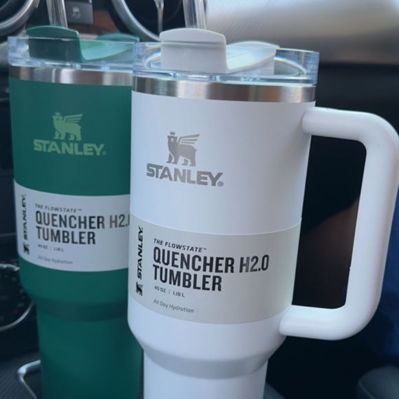 Meet your Posher!! 🔥 - Picture 1 of 1